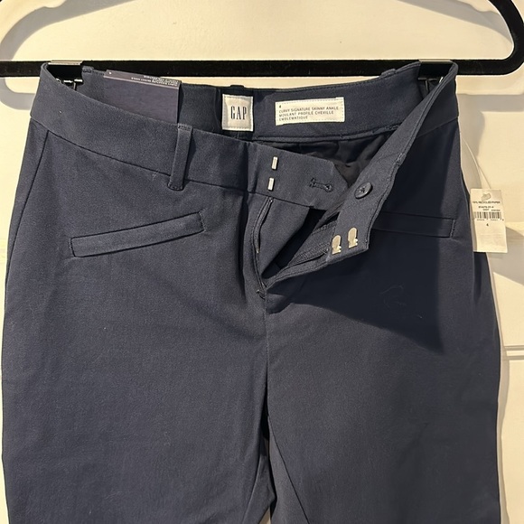 Gap Curvy Signature Ankle Stretch Pants - Picture 2 of 7